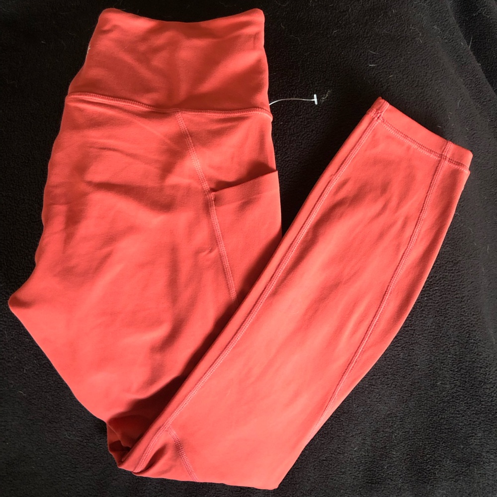 Brand new without tags Athleta Capri stash leggings
